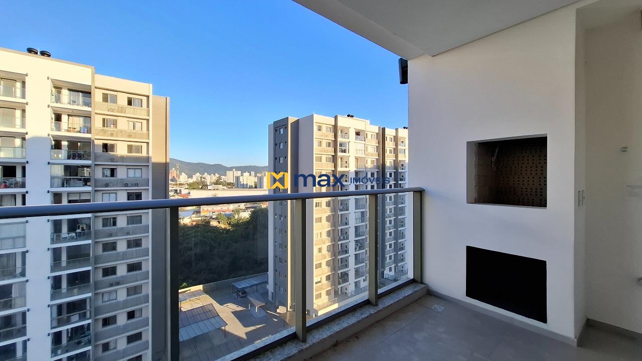 Apartamento à venda no São Vicente: Sacada com churrasqueira