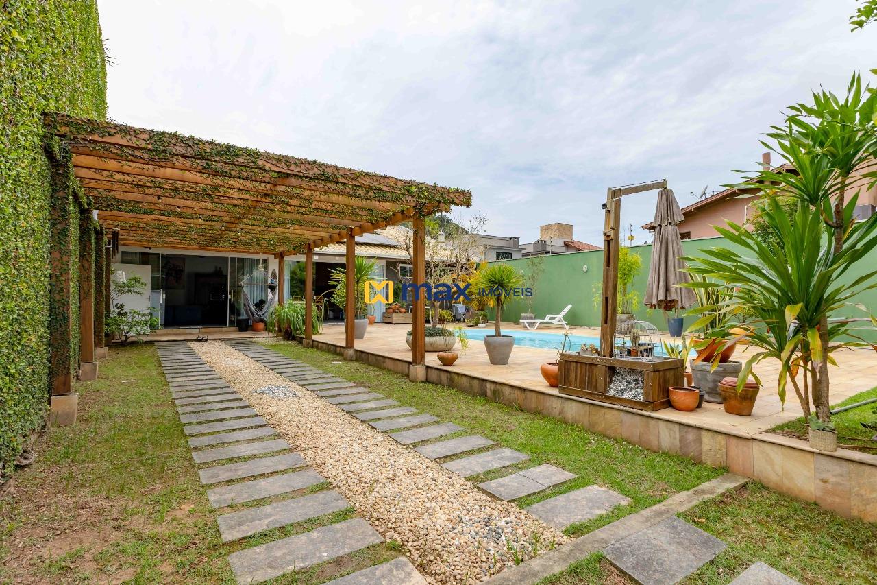 Casa à venda no Ressacada: Área externa