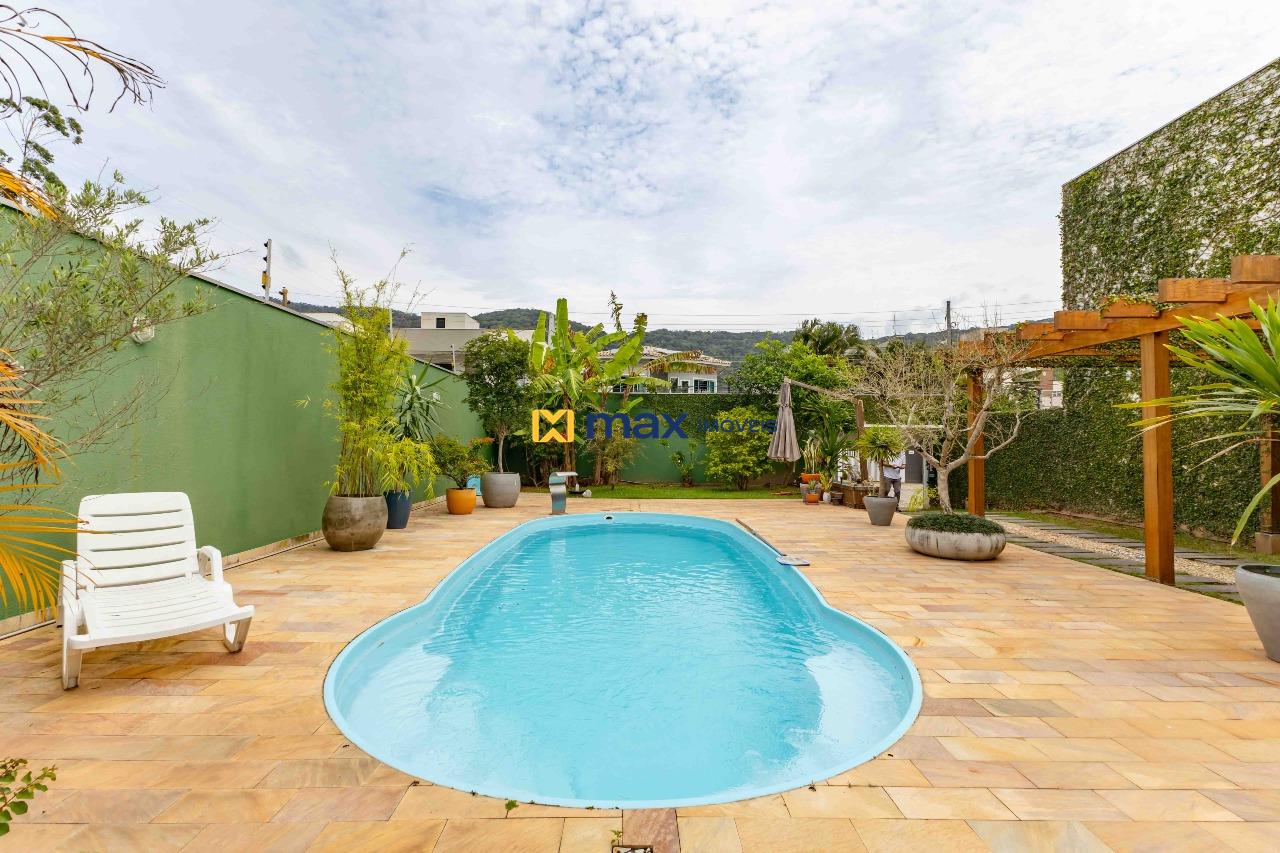 Casa à venda no Ressacada: Piscina