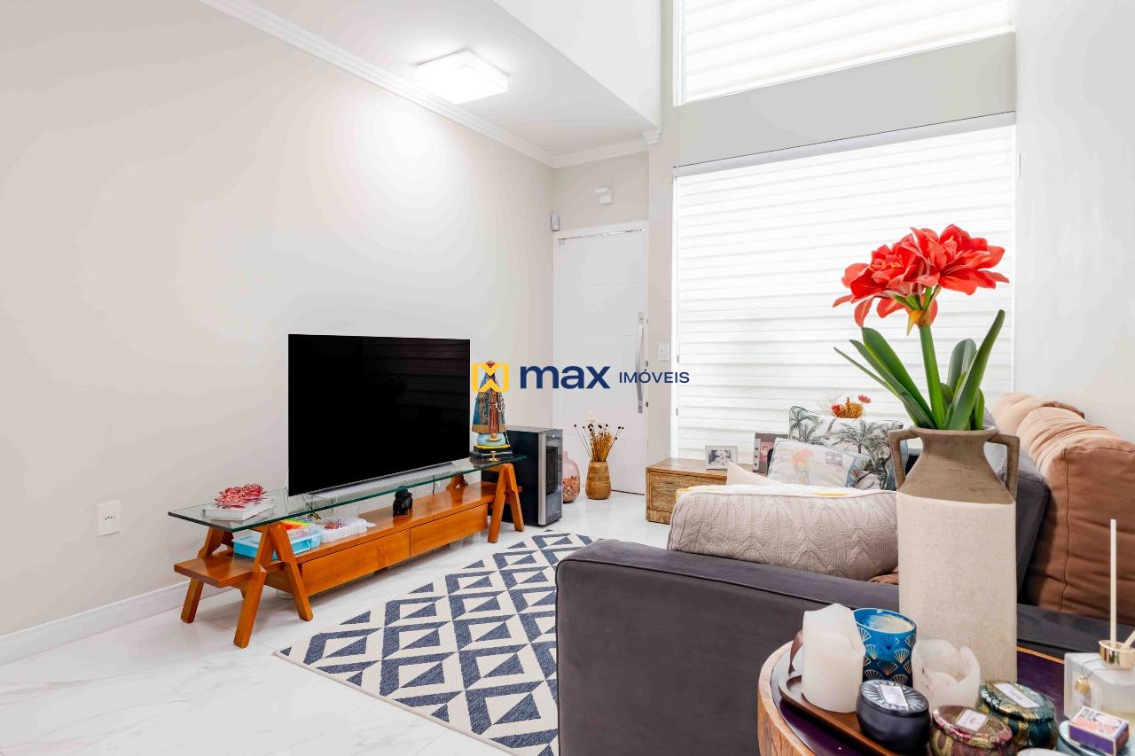 Casa à venda no Ressacada: Sala de TV