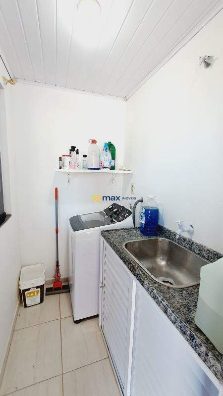 Casa à venda no São Vicente: Área de serviço