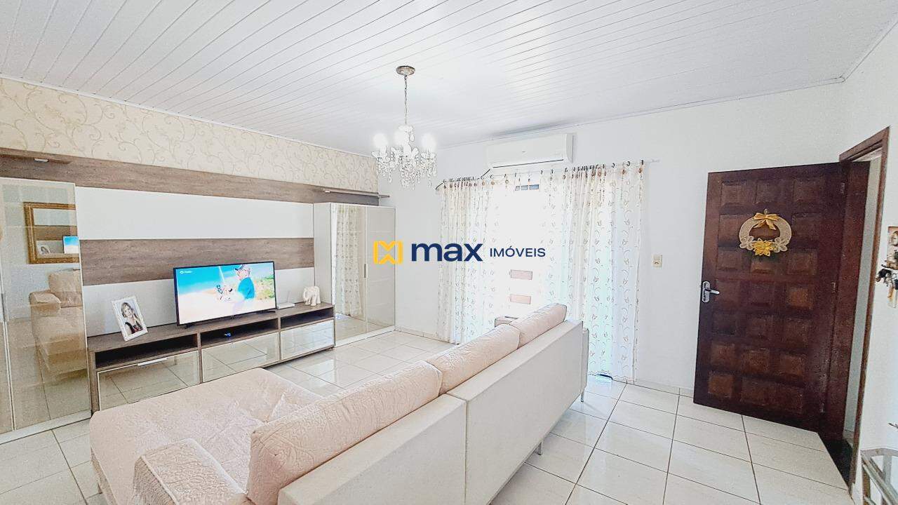 Casa à venda no São Vicente: Sala de TV