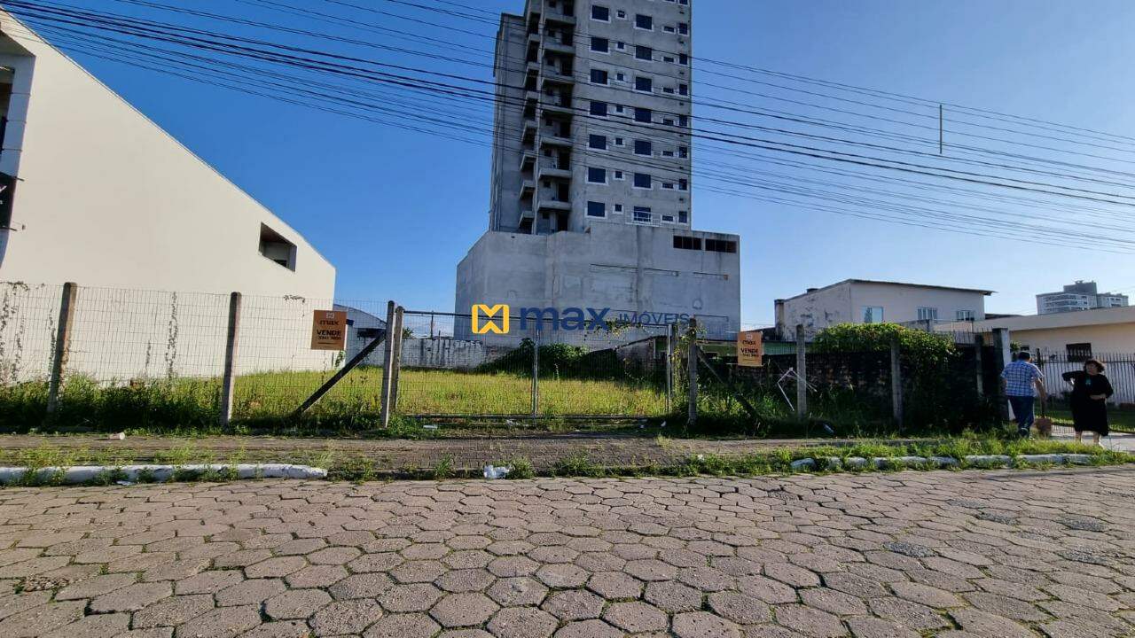 Terreno à venda no São João: Terreno