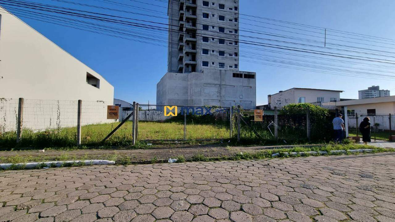 Terreno à venda no São João: Terreno