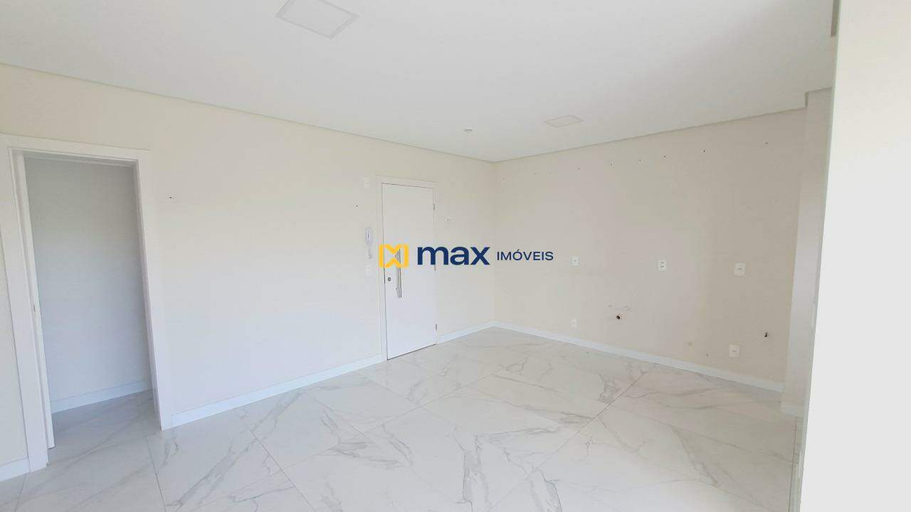Apartamento à venda no Ressacada: Living integrado
