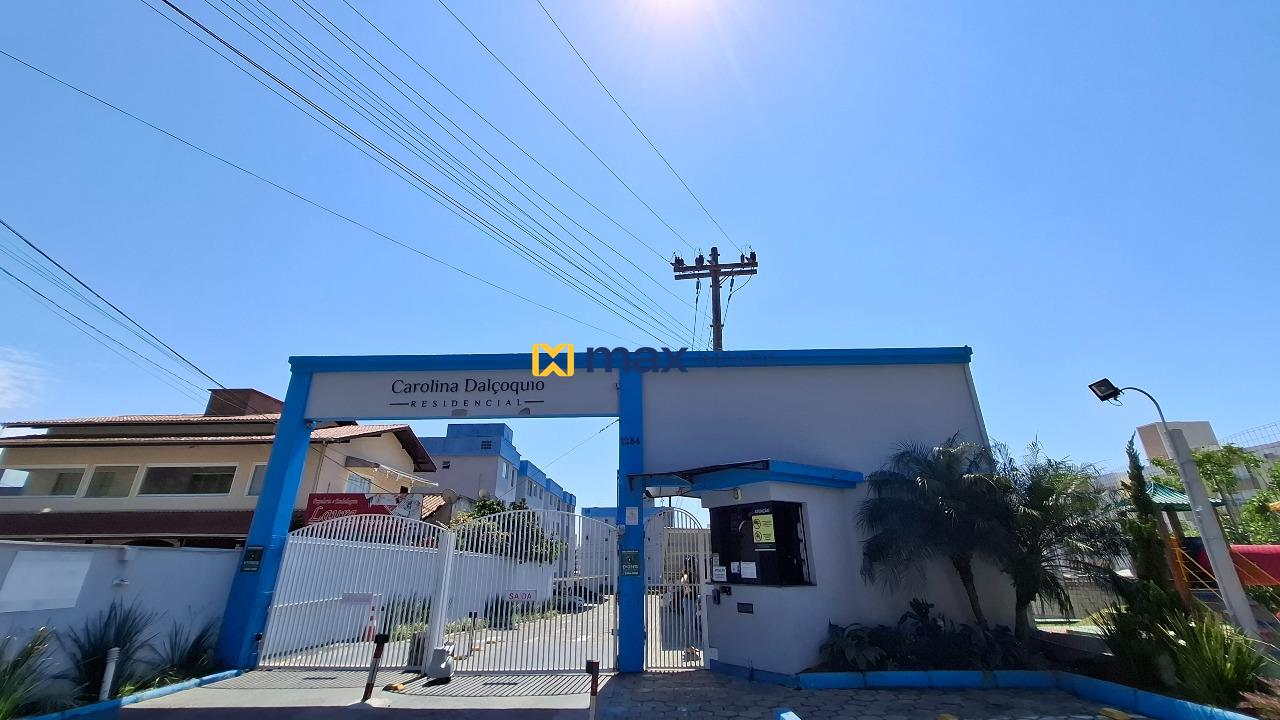 Apartamento à venda no Espinheiros: Fachada