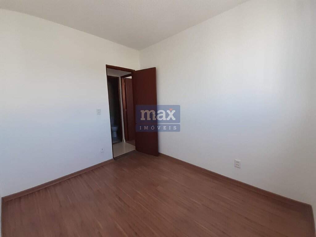 Apartamento à venda no Espinheiros: Dormitório 02