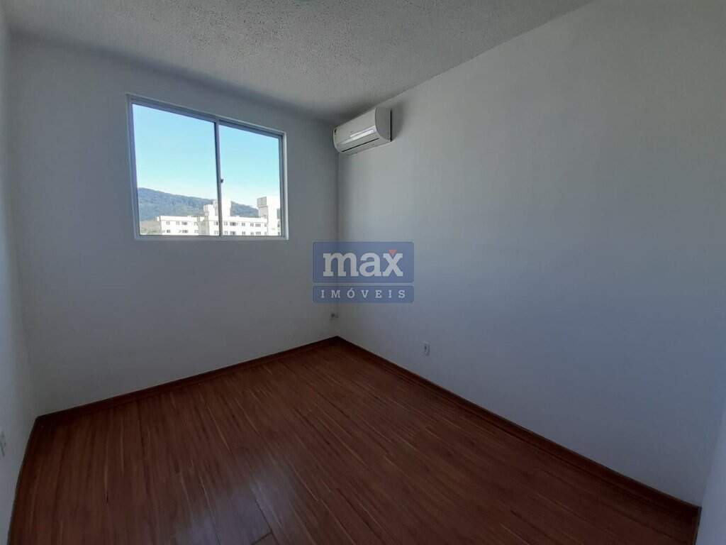 Apartamento à venda no Espinheiros: Dormitório 01