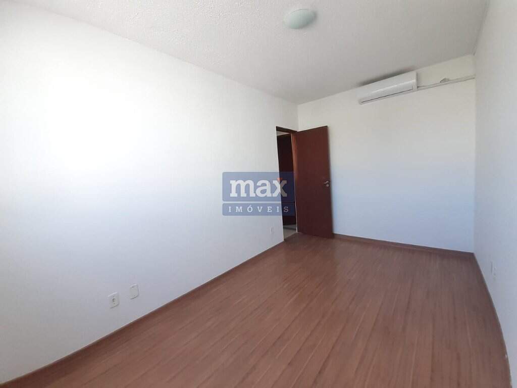 Apartamento à venda no Espinheiros: Dormitório 01