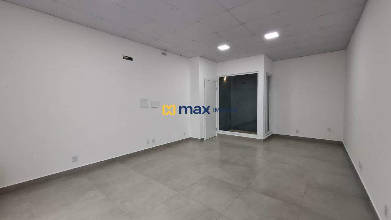 Sala para aluguel no Centro: 