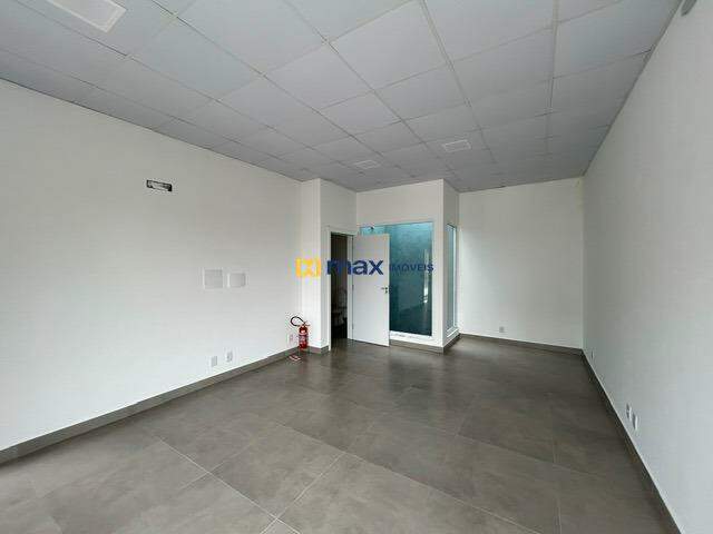 Sala para aluguel no Centro: 