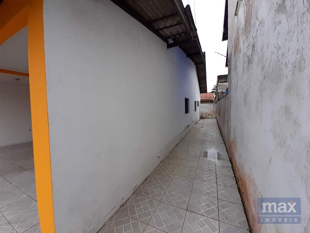 Casa à venda no Cidade Nova: Corredor Lateral