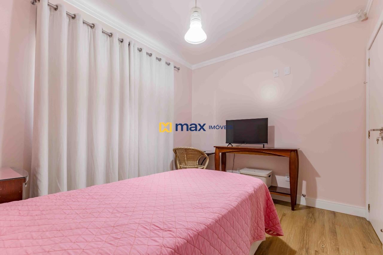 Casa à venda no Vila Operária: Suíte 3