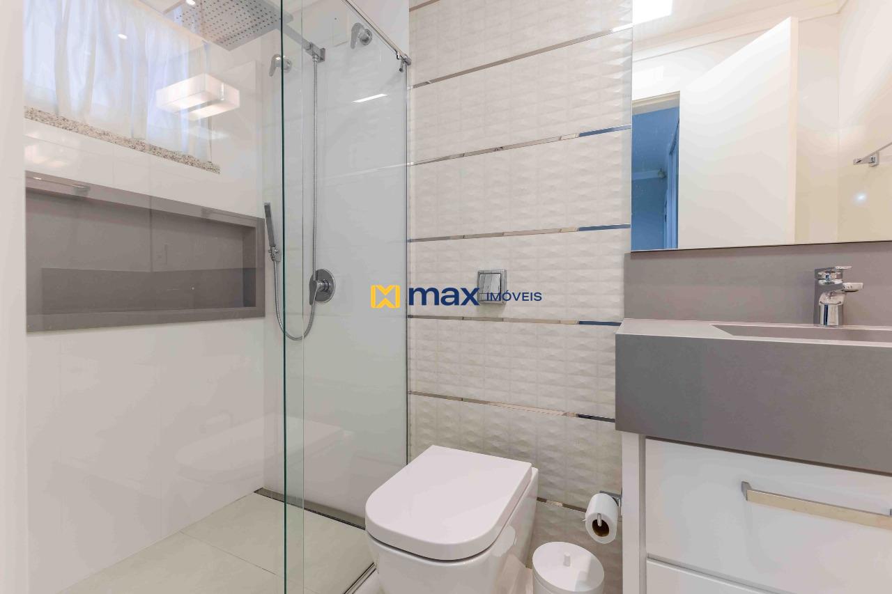 Casa à venda no Vila Operária: Banheiro suíte 2