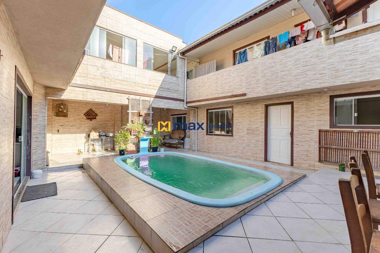 Casa à venda no São João: Piscina