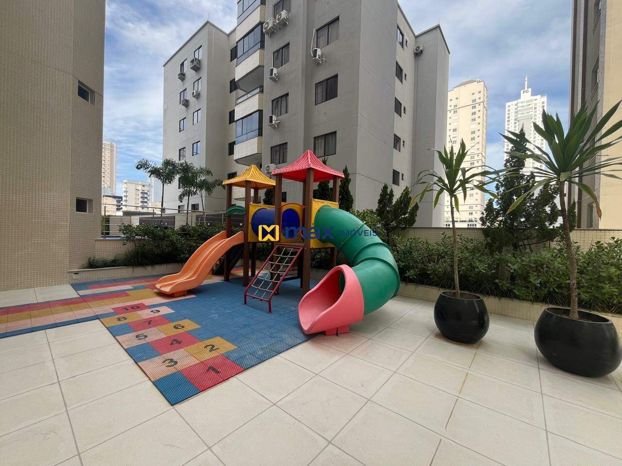 Apartamento para aluguel no Centro: 
