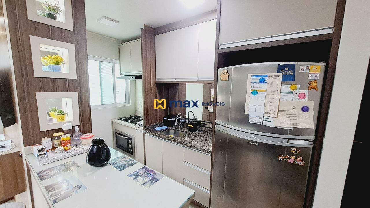 Apartamento à venda no Cordeiros: Cozinha
