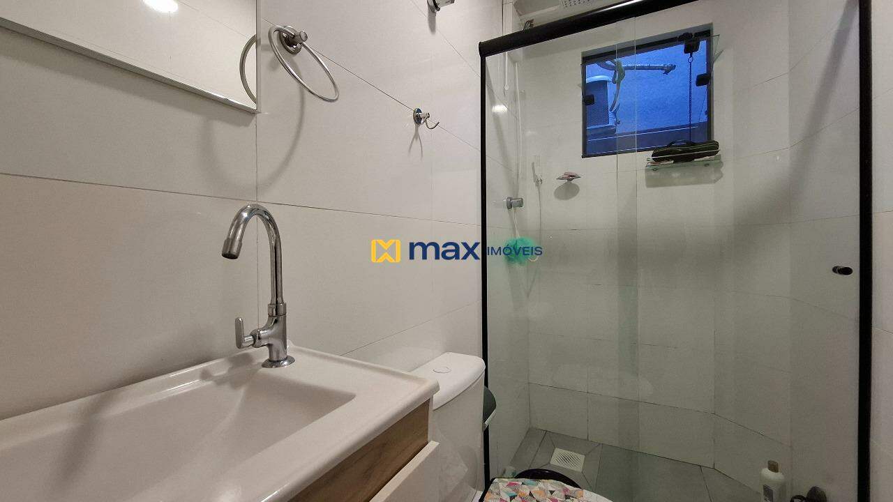 Apartamento à venda no São João: Banheiro social