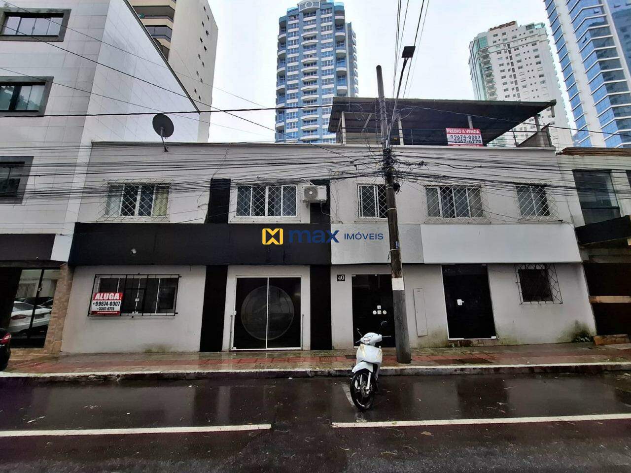 Prédio à venda no Centro: 