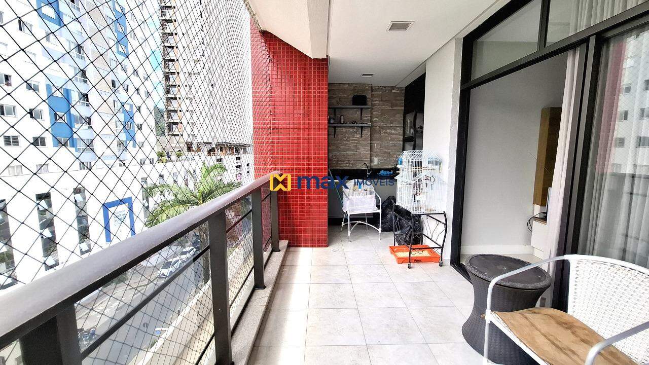 Apartamento à venda no Centro: Sacada