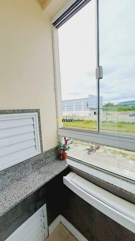 Apartamento à venda no Itaipava: Sacada com churrasqueira