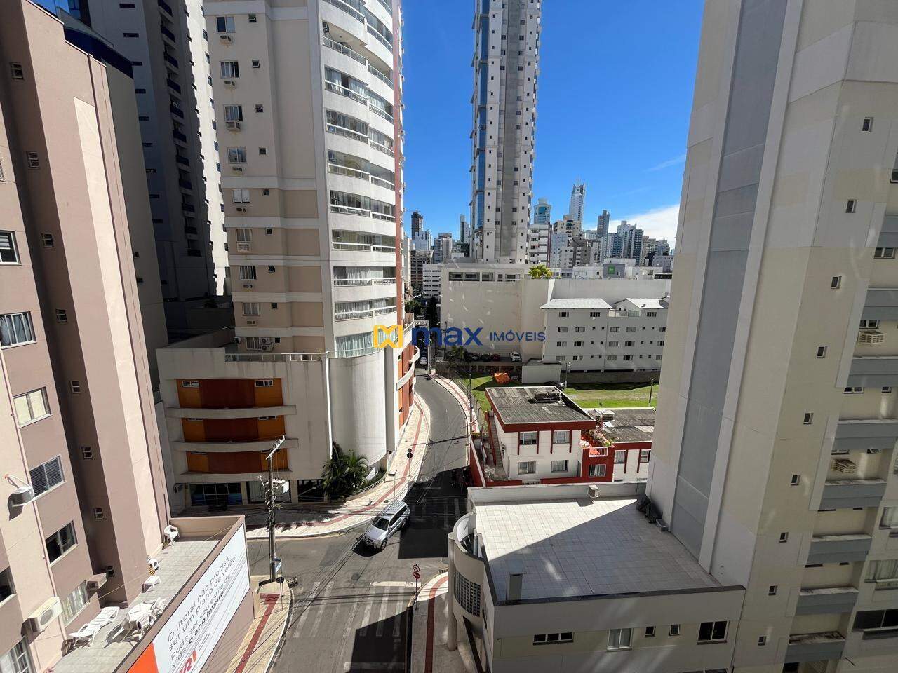 Apartamento para aluguel no Centro: 