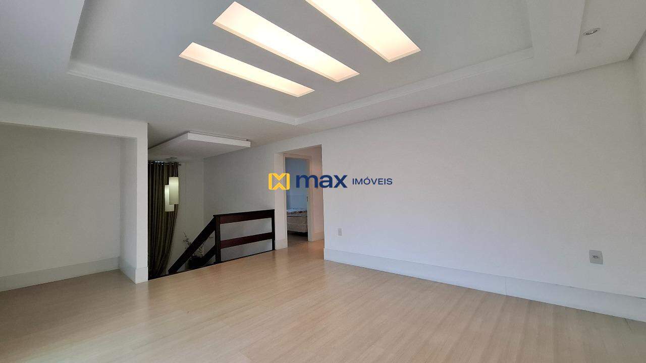 Casa à venda no Dom Bosco: Sala de estar 2° piso