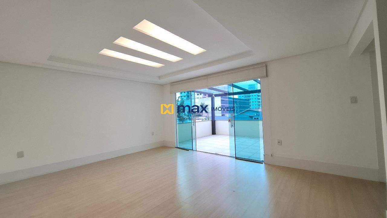 Casa à venda no Dom Bosco: Sala de estar 2° piso