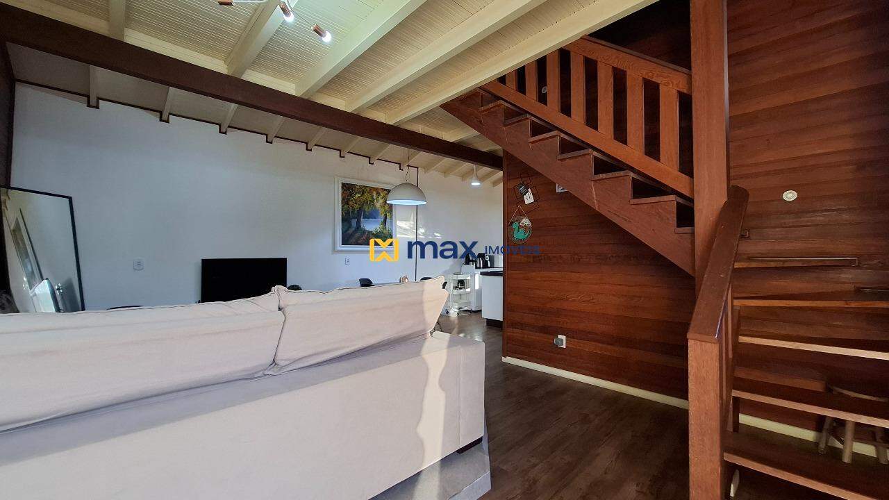 Casa à venda no Cordeiros: Living integrado