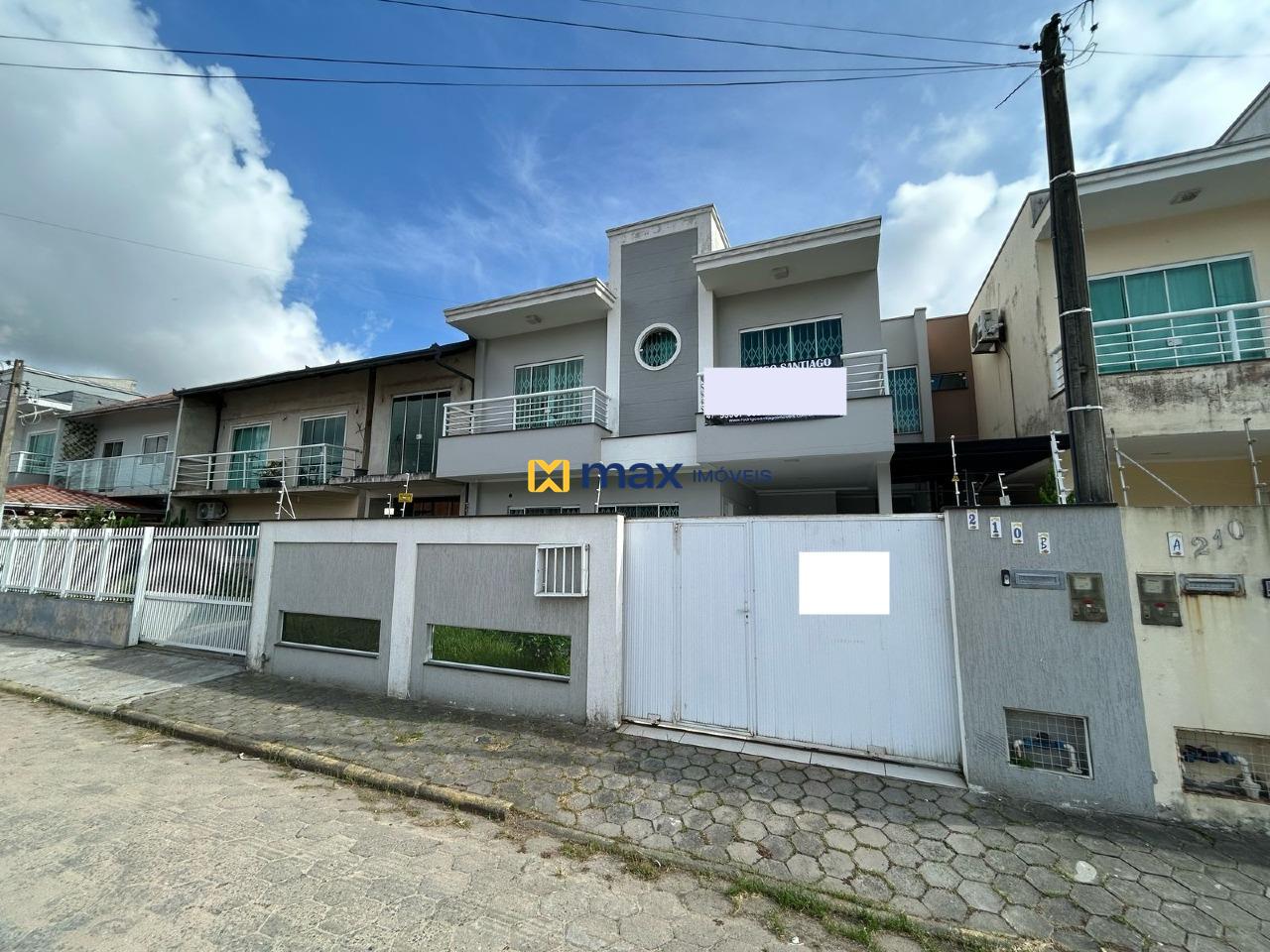 Casa à venda no Centro: Fachada