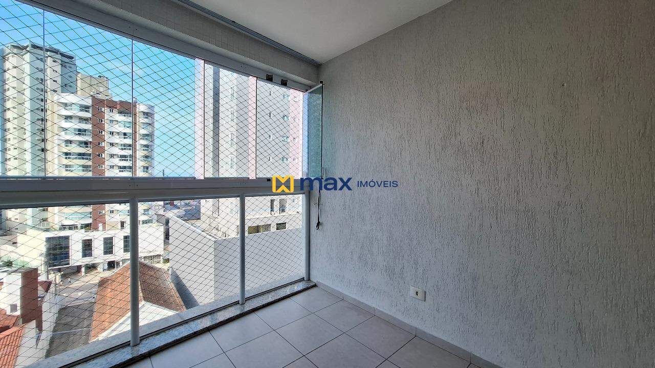 Apartamento à venda no Centro: Sacada com churrasqueira