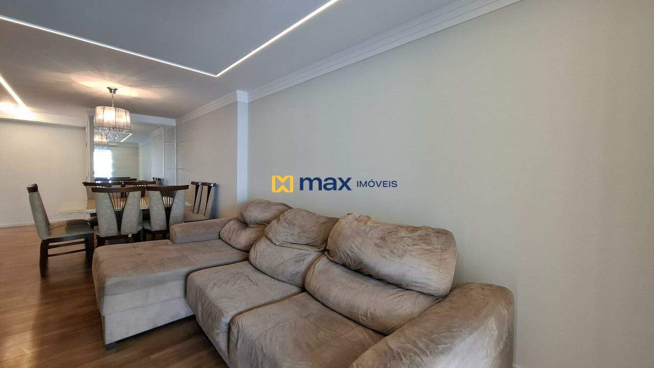 Apartamento à venda no Centro: Living integrado