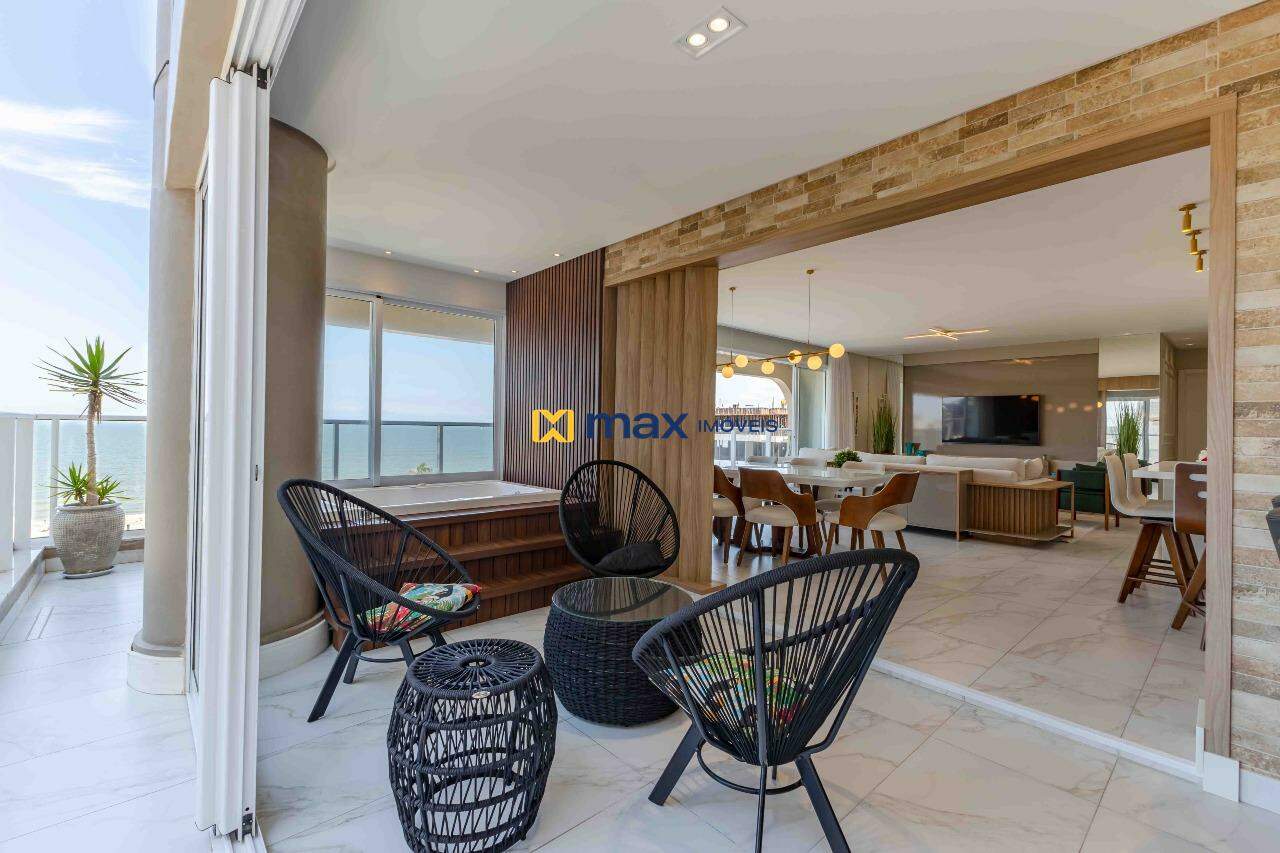 Apartamento à venda no Praia Brava: Sacada