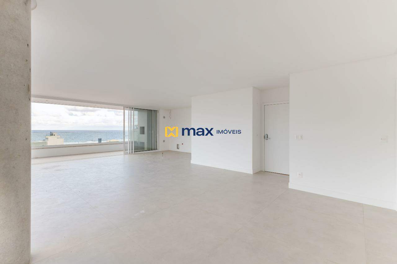 Apartamento à venda no Praia Brava: Living integrado