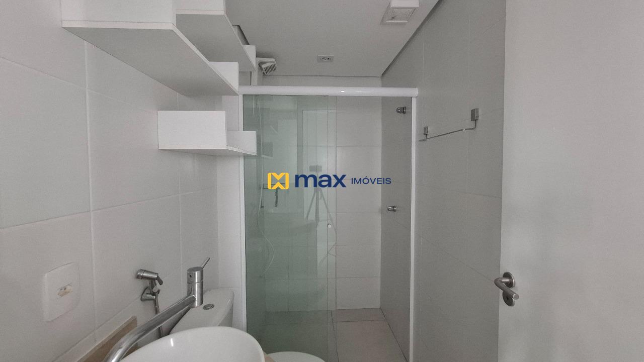 Apartamento à venda no Centro: Banheiro social