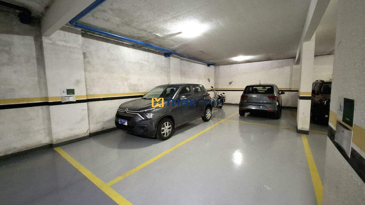 Apartamento à venda no Centro: Vaga de garagem