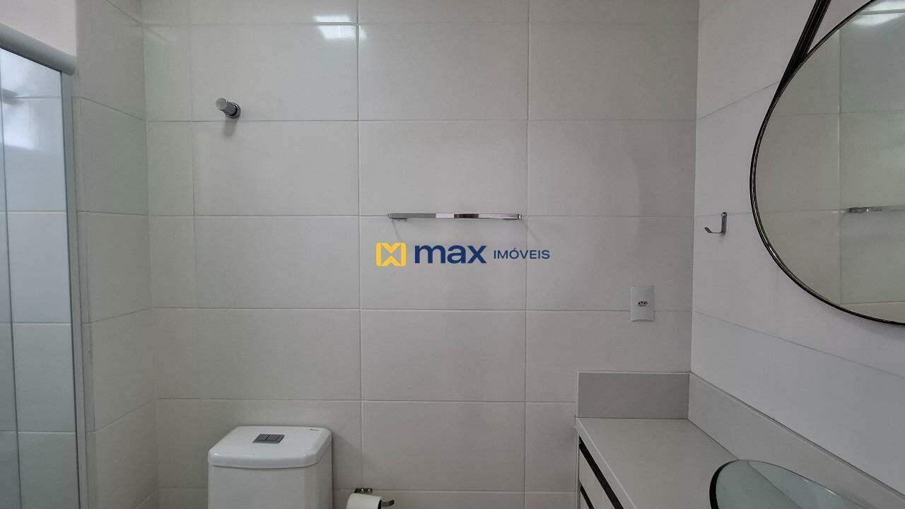Apartamento à venda no Centro: Banheiro suíte