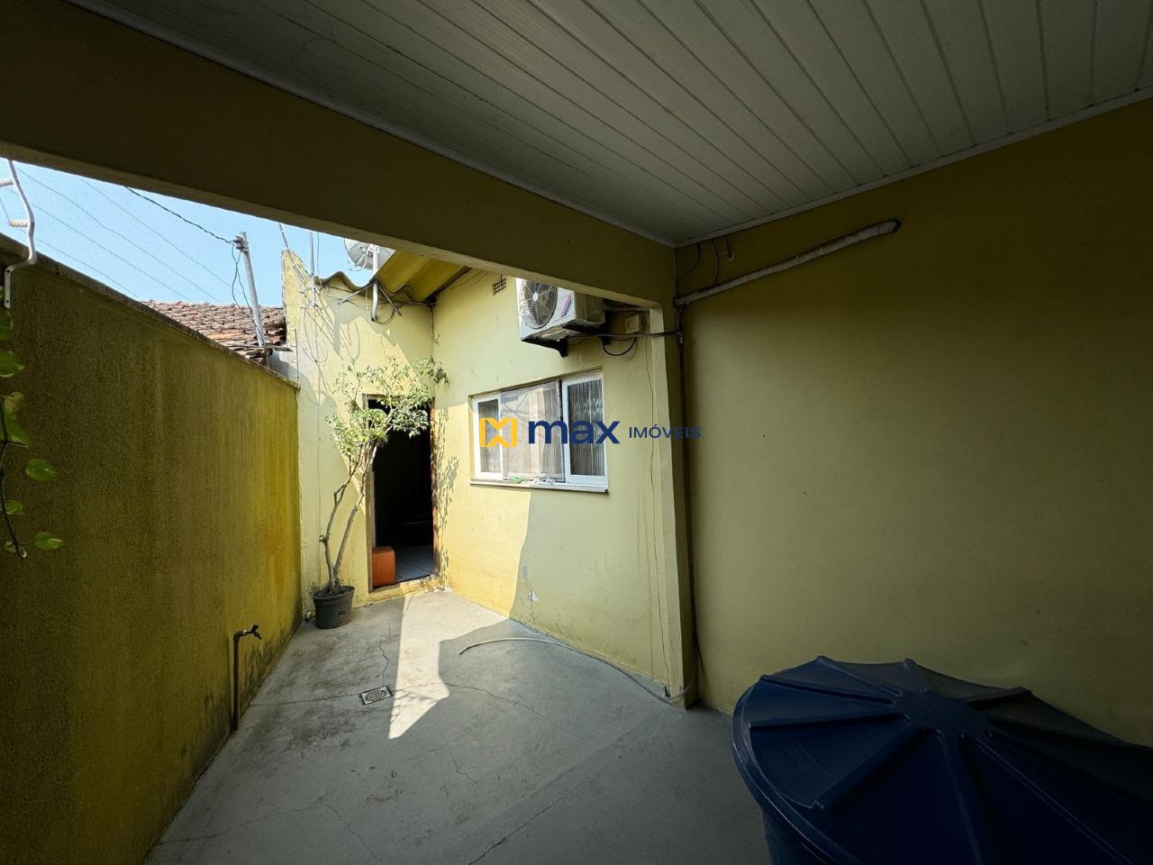 Casa à venda no Centro: 