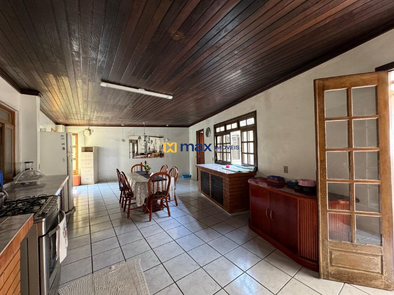 Casa à venda no Centro: 