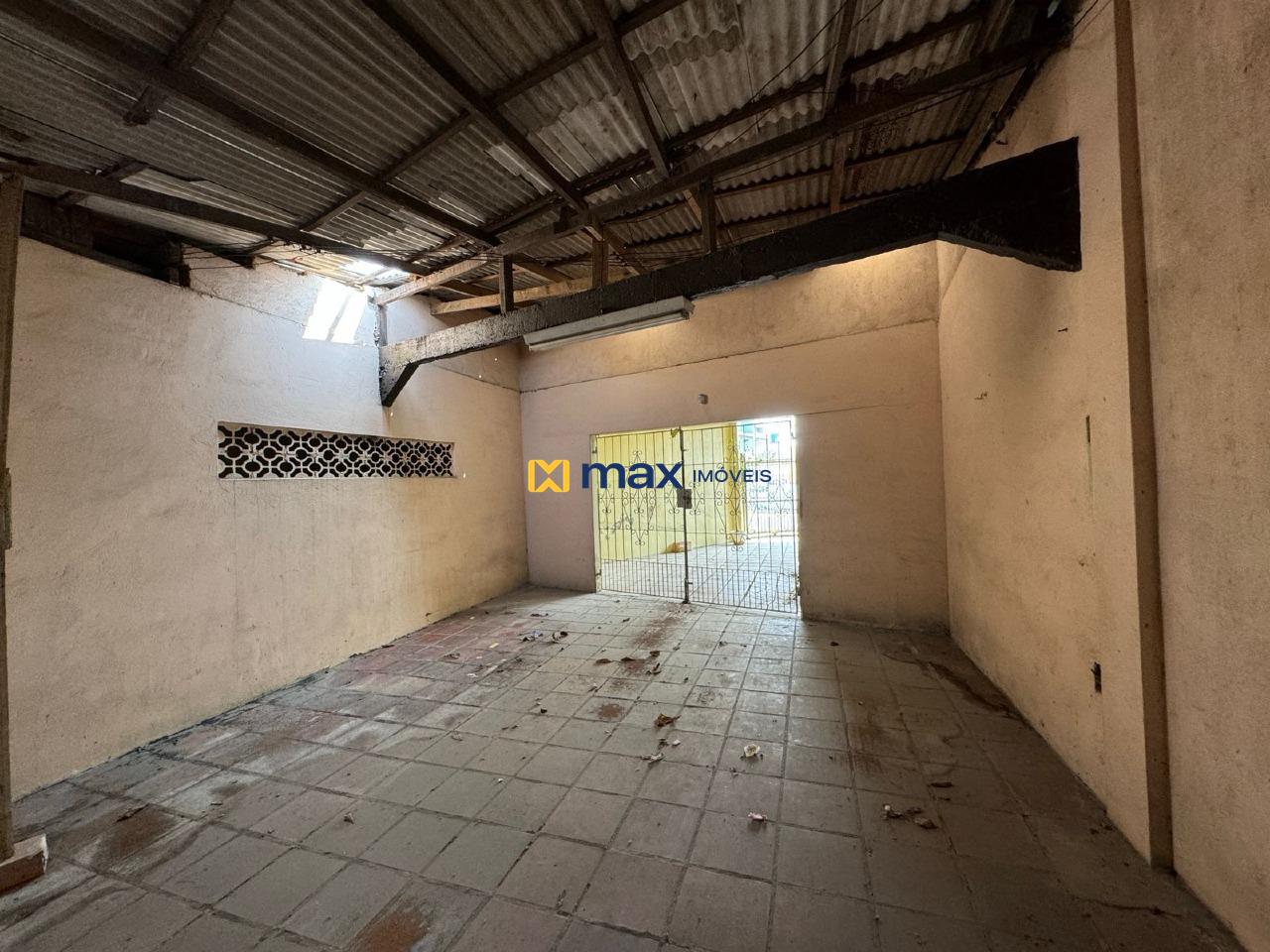 Casa à venda no Centro: 