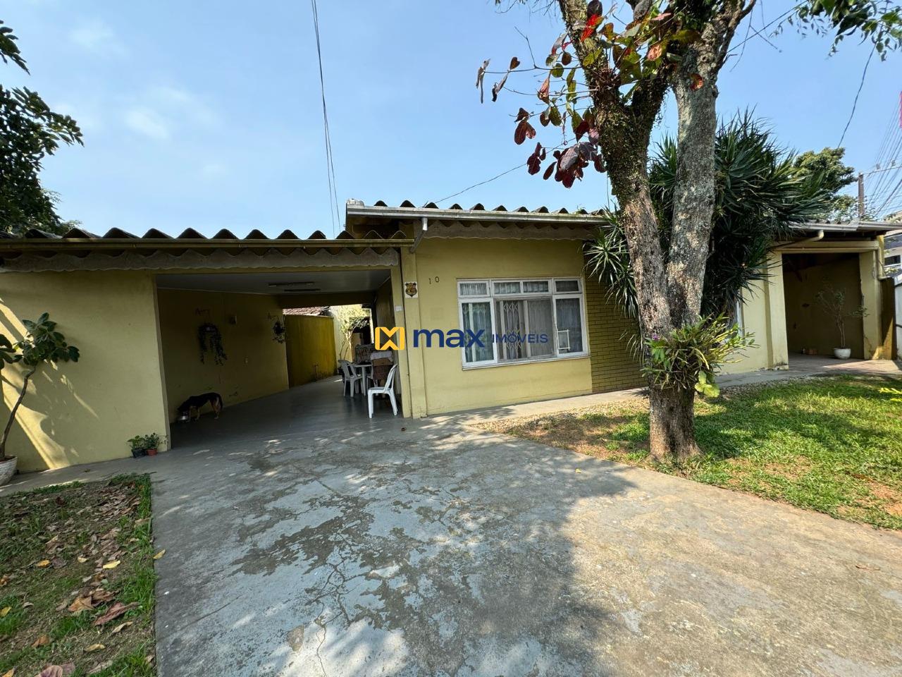 Casa à venda no Centro: 