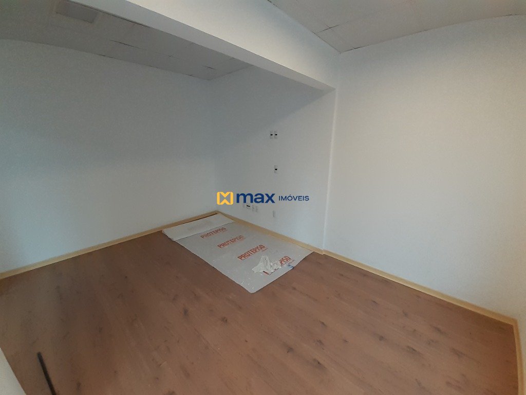 Casa Comercial à venda no Centro: Sala 1