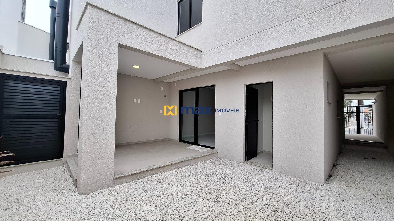 Casa à venda no Centro: Área externa