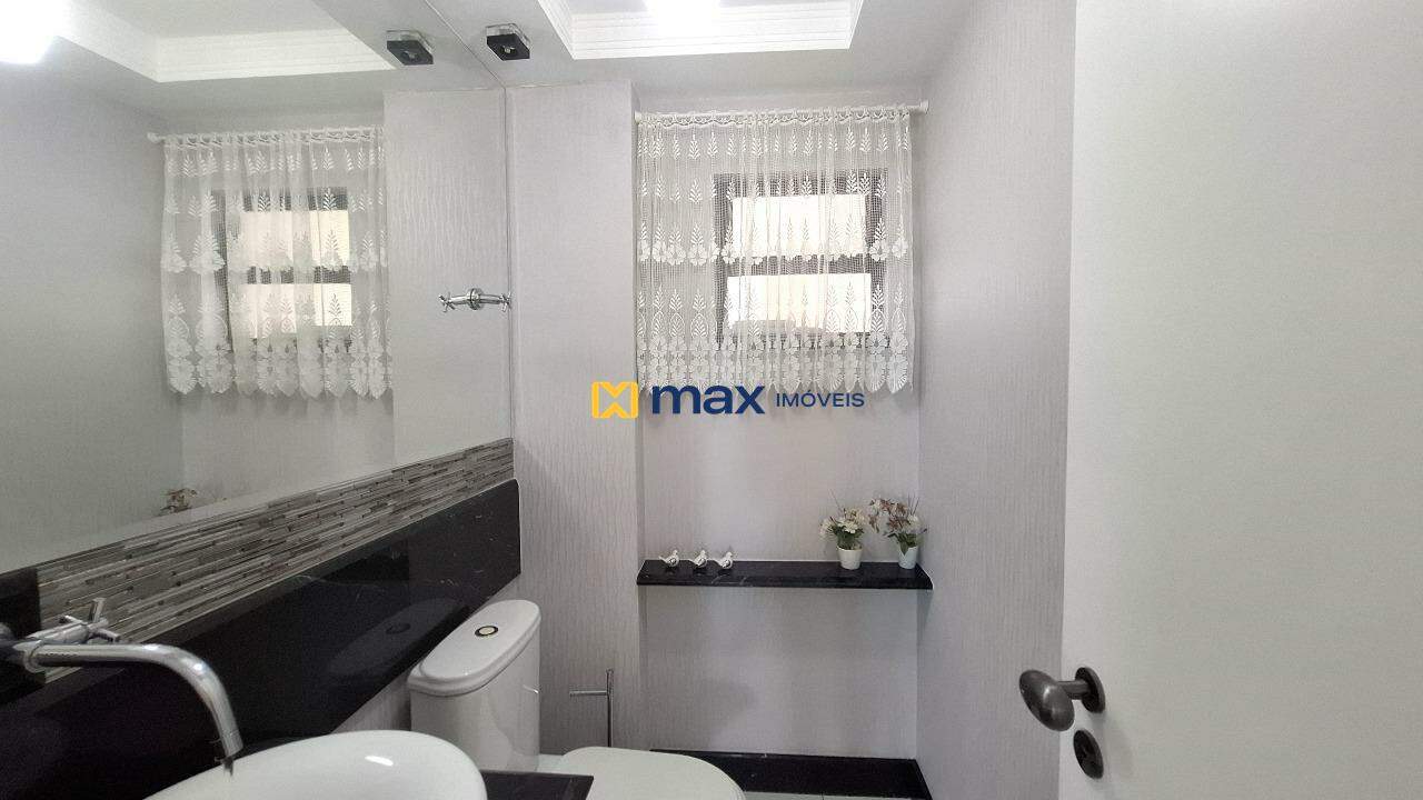Apartamento à venda no Fazenda: Lavabo