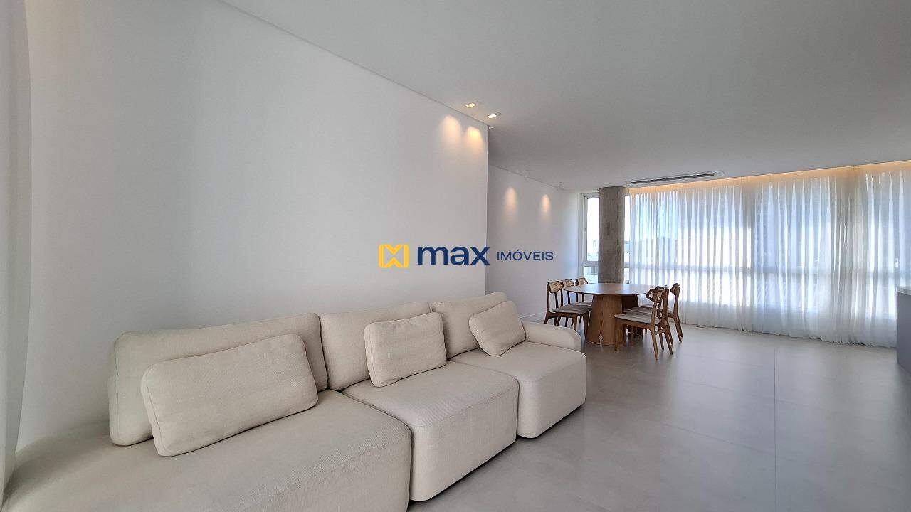 Apartamento à venda no Praia Brava: Living integrado