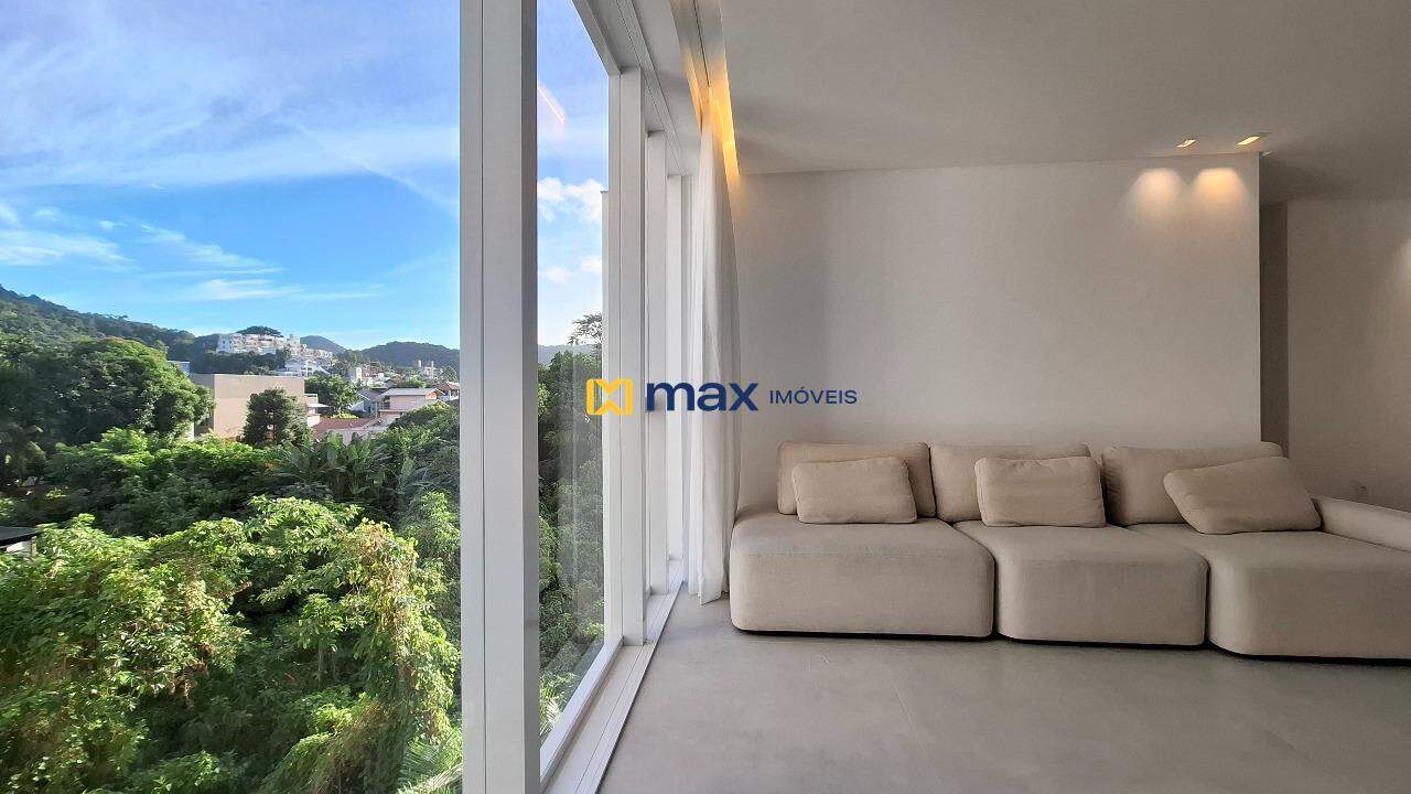 Apartamento à venda no Praia Brava: Living integrado