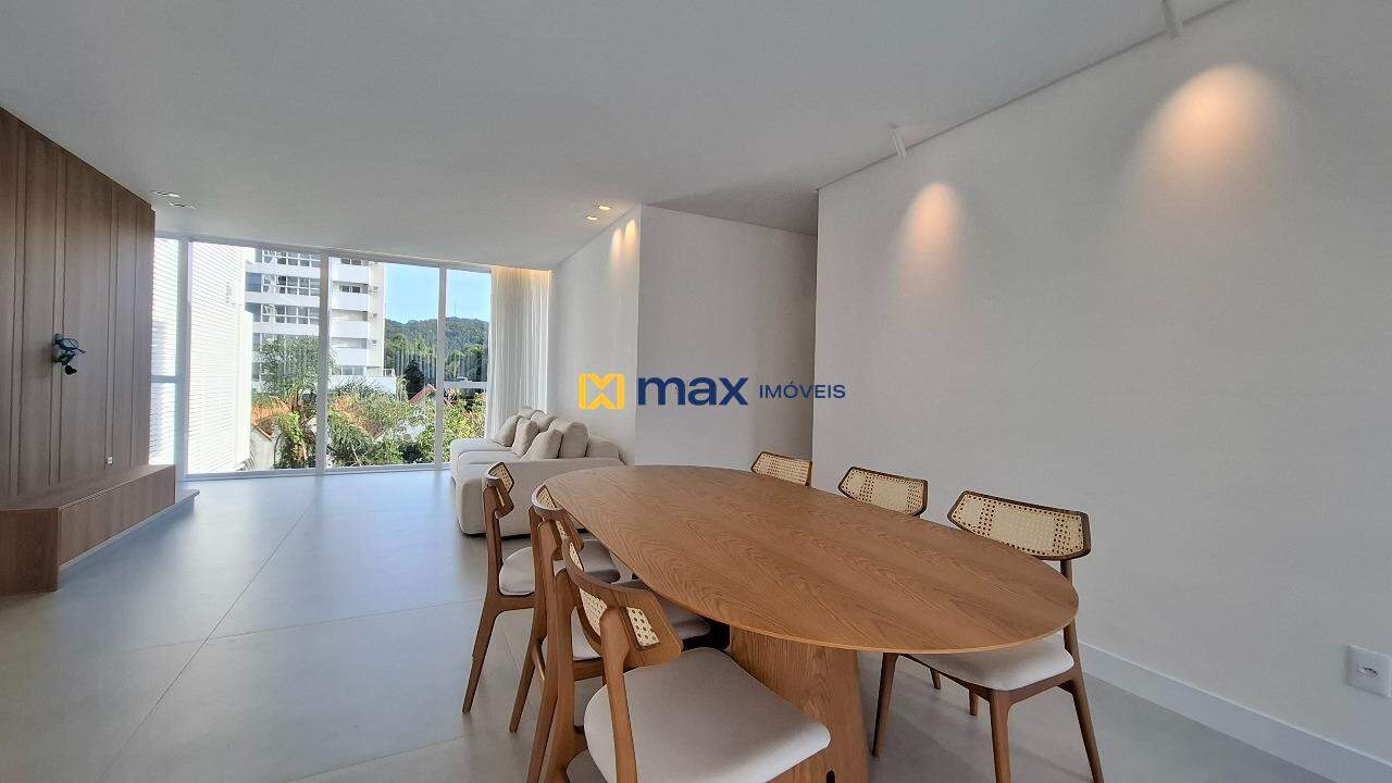 Apartamento à venda no Praia Brava: Living integrado
