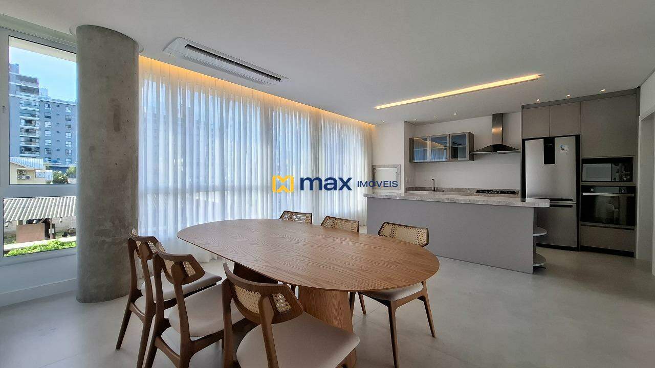 Apartamento à venda no Praia Brava: Living integrado