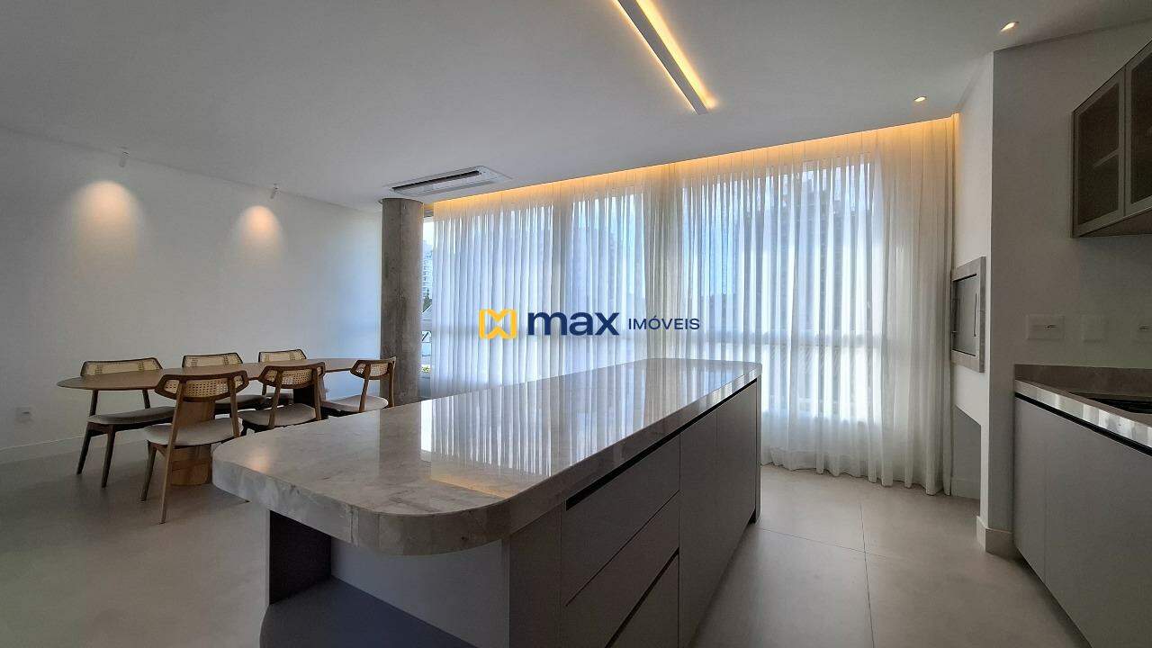 Apartamento à venda no Praia Brava: Cozinha