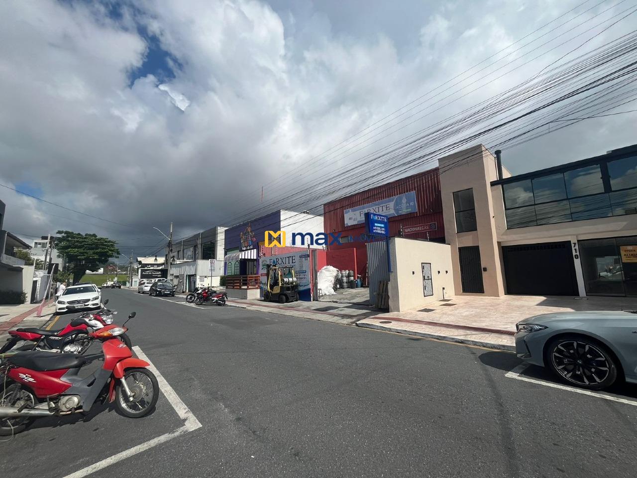 Sala para aluguel no Centro: 